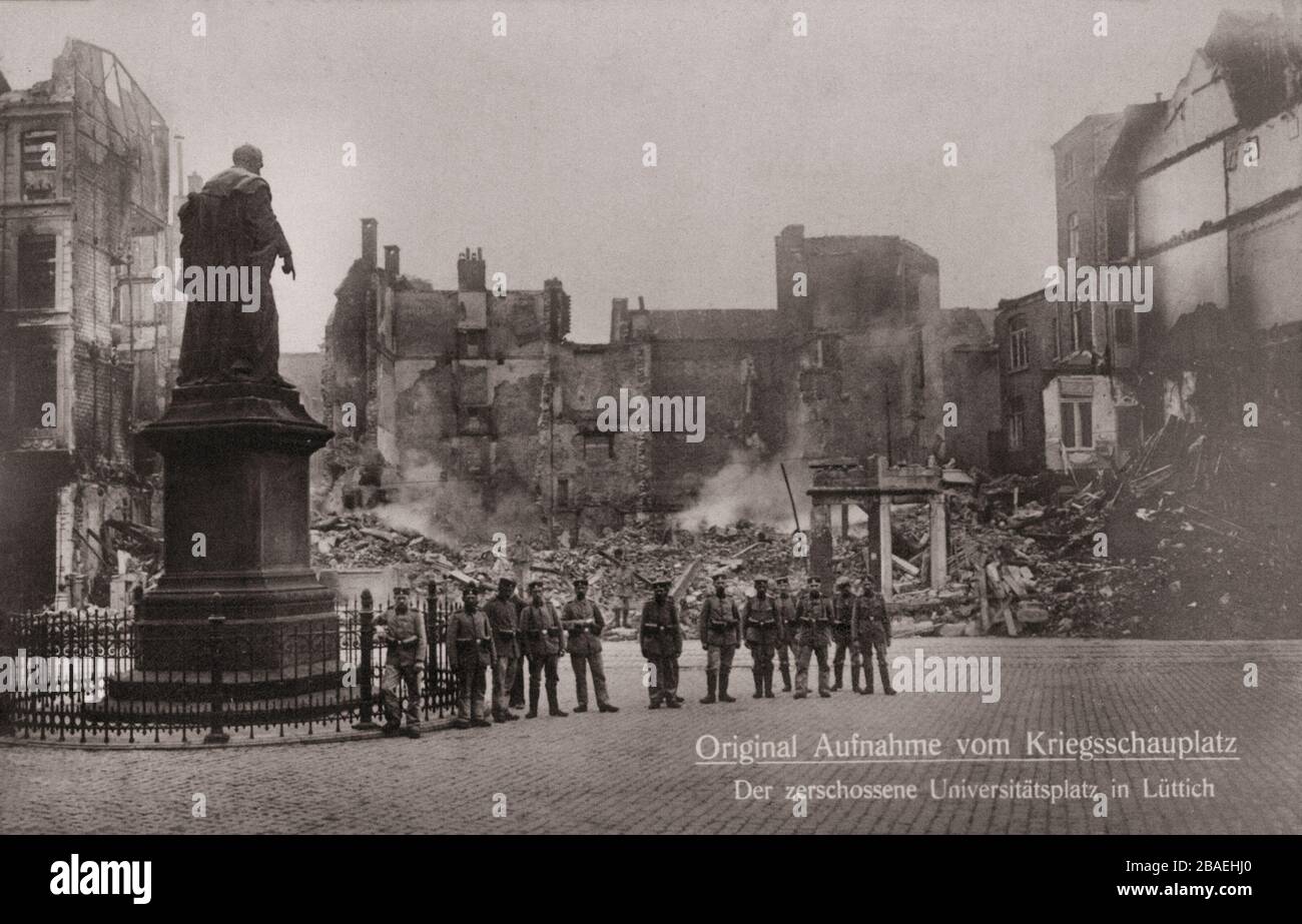 La première Guerre mondiale. La place de l'Université détruite à Liège. Banque D'Images