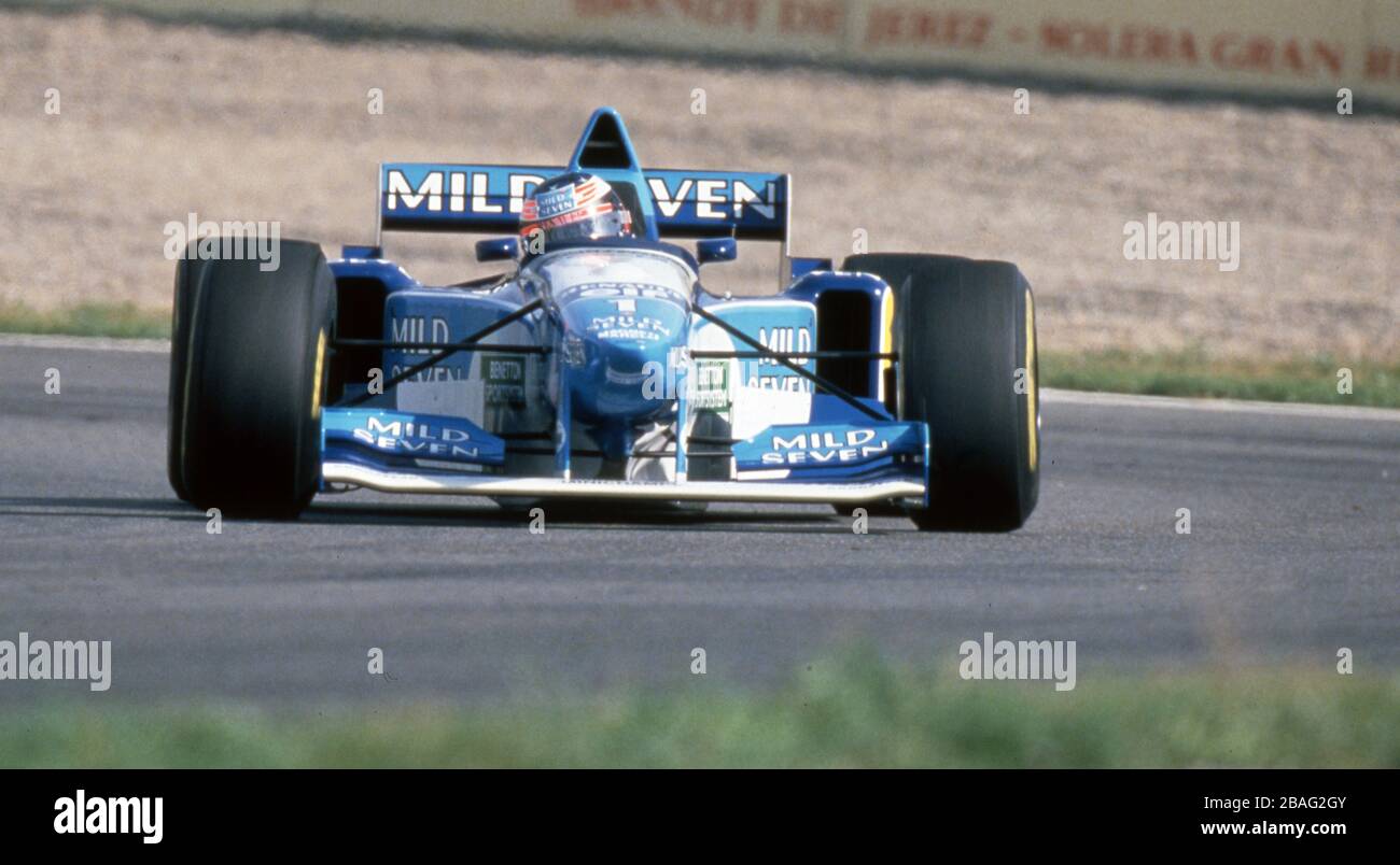 firo: Formule 1, saison 1995 Sport, Motorsport, Formule 1, archive, archive images Team Benetton (1991-1995) Michael Schumacher, Allemagne, a été un pilote de Formule 1 de 1991 à 2006 et 2010 à 2012, Schumacher était 7, sept fois, Formule 1, champion du monde, héros national allemand, a apporté la Formule 1 après l'Allemagne, L'un des plus grands Allemands Michael Schumacher, dans la voiture | usage dans le monde entier Banque D'Images