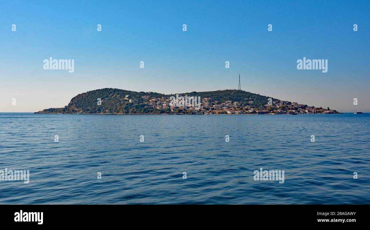 Kinaliada, l'une des îles des Princes, également appelée Adalar, dans la mer de Marmara au large de la côte d'Istanbul Banque D'Images