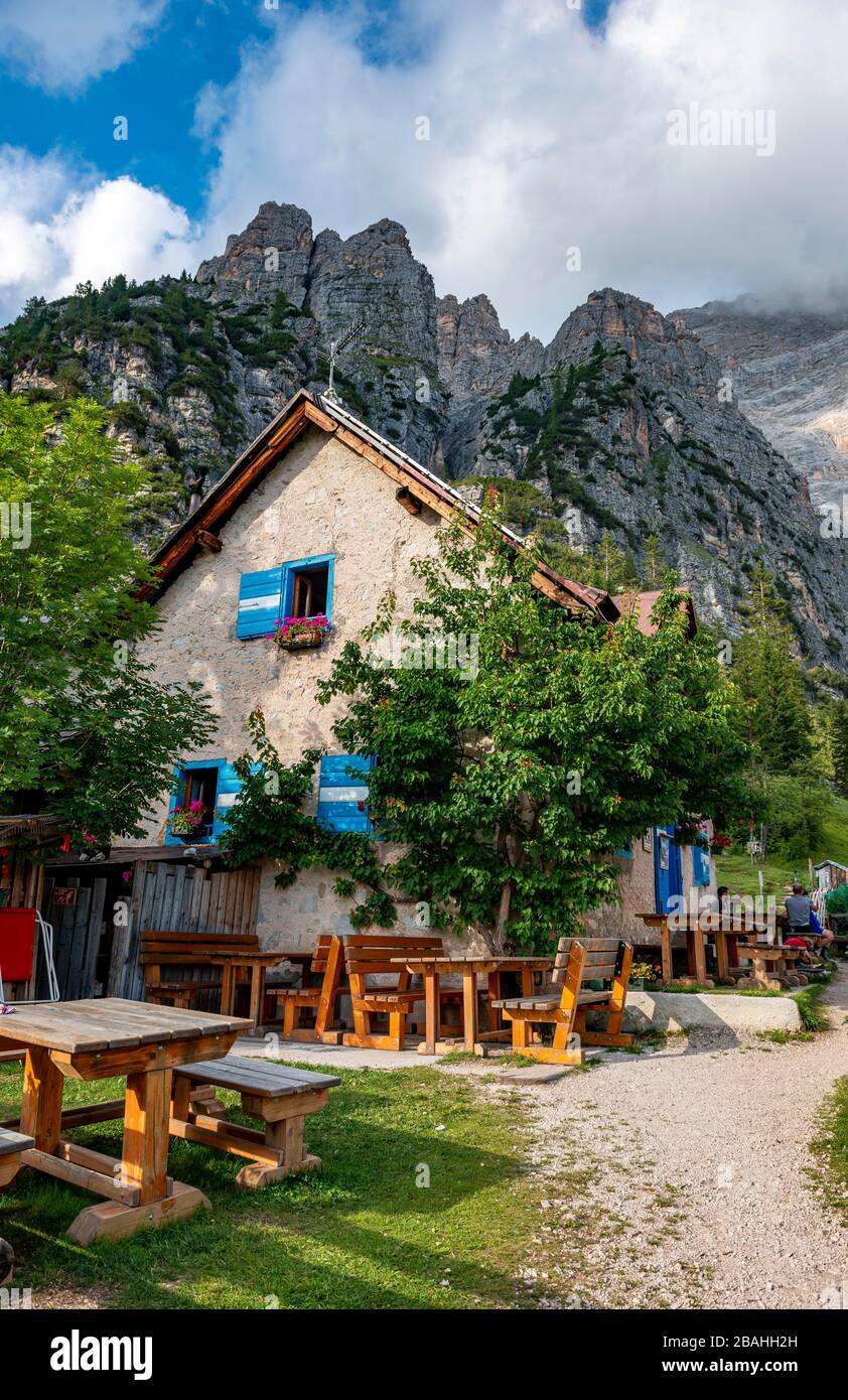 Refuge De Montagne, Rifugio San Marco, San Vito Di Cadore, Belluno, Italie Banque D'Images