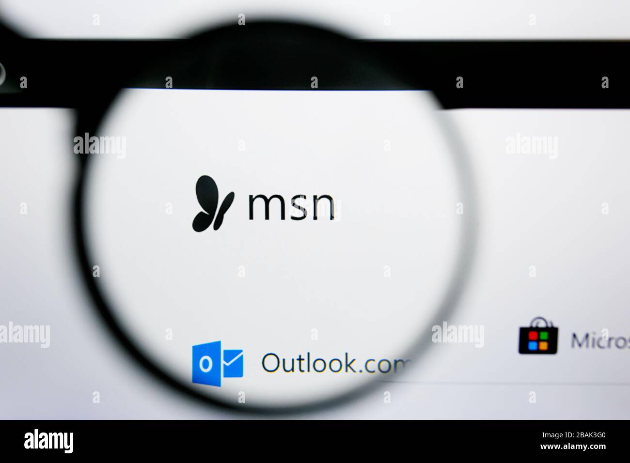 Los Angeles, Californie, États-Unis - 25 juin 2019: Exemple Editorial de la page d'accueil du site MSN. Logo MSN visible sur l'écran. Banque D'Images