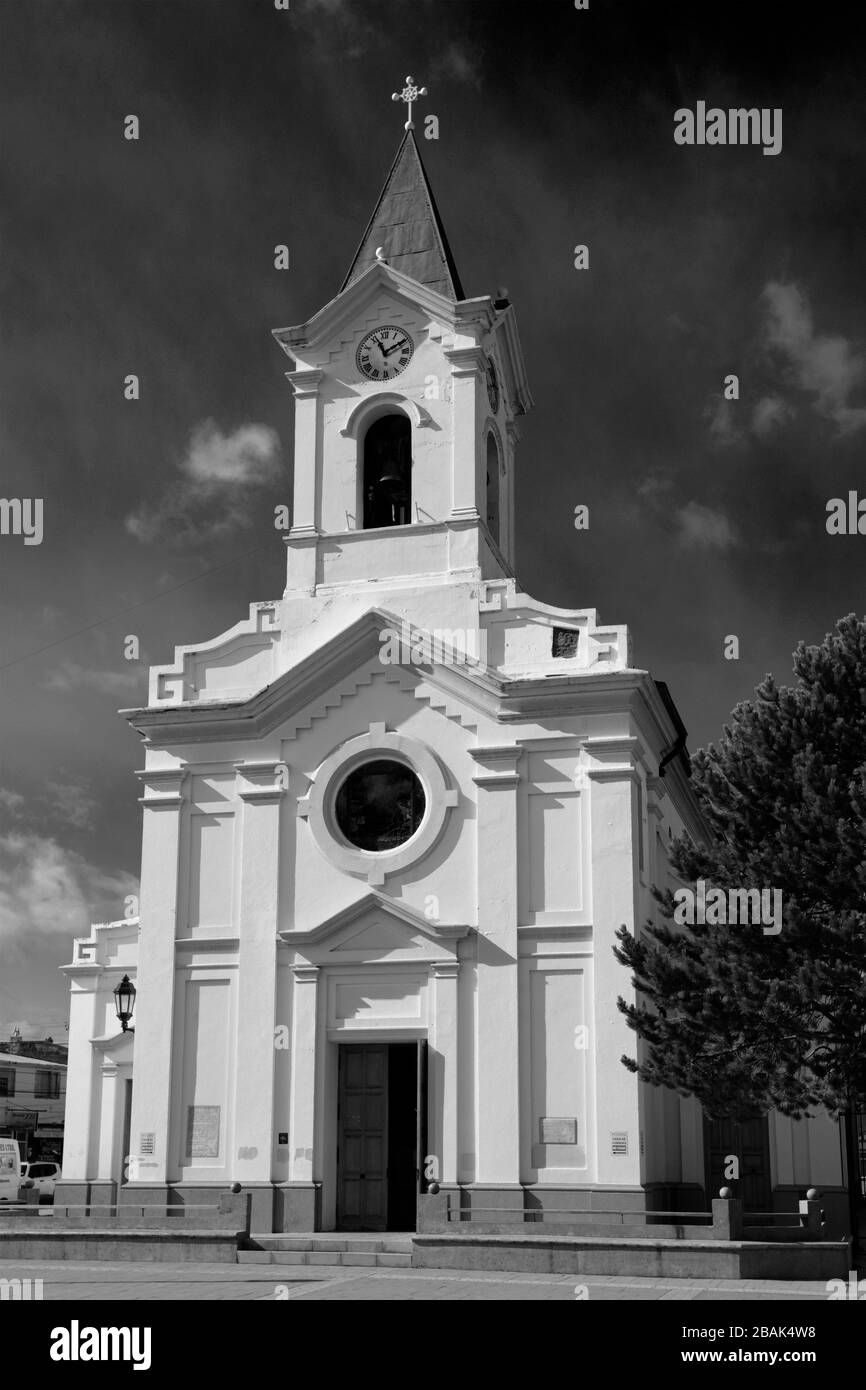 Extérieur de l'église Maria Auxiliadora, ville de Puerto Natales, Patagonia, Chili, Amérique du Sud Banque D'Images