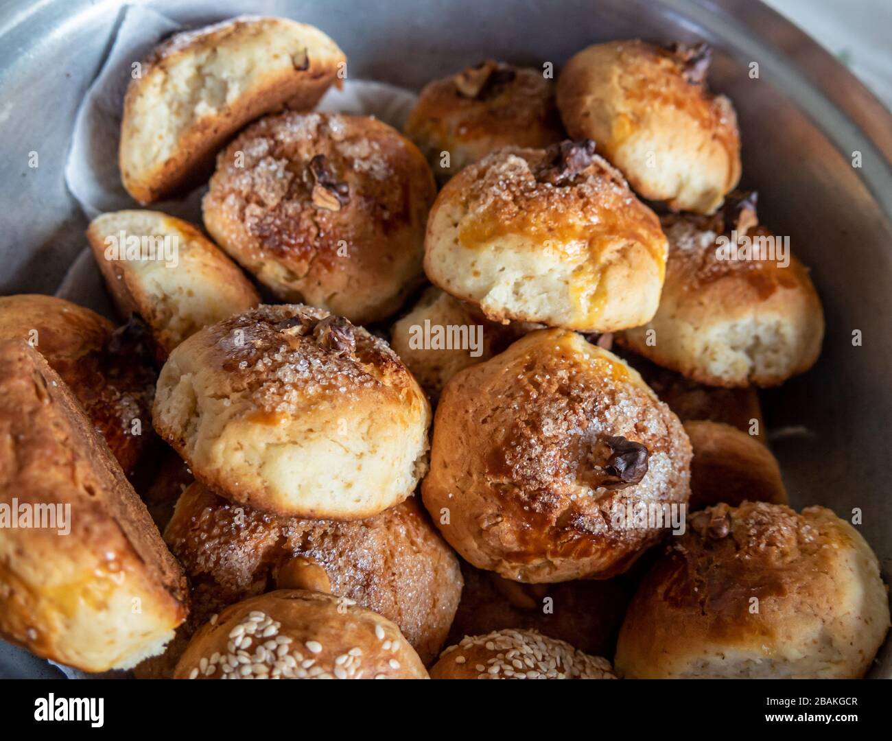 Le turc cookies Kurabiye dans le bol. Cousine turque. Banque D'Images