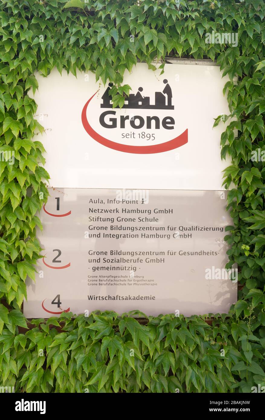 HAMBOURG, ALLEMAGNE - 9 juin 2019 plaque constructeur de Grone à Hambourg vue portrait Hammerbrook Banque D'Images