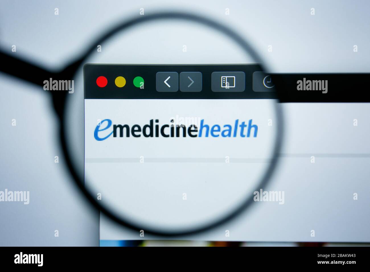 Los Angeles, Californie, Etats-Unis - 25 juin 2019 : Editorial illustratif de la page d'accueil du site web d'émedicineHealth. e logo de santé de médecine visible sur l'affichage Banque D'Images