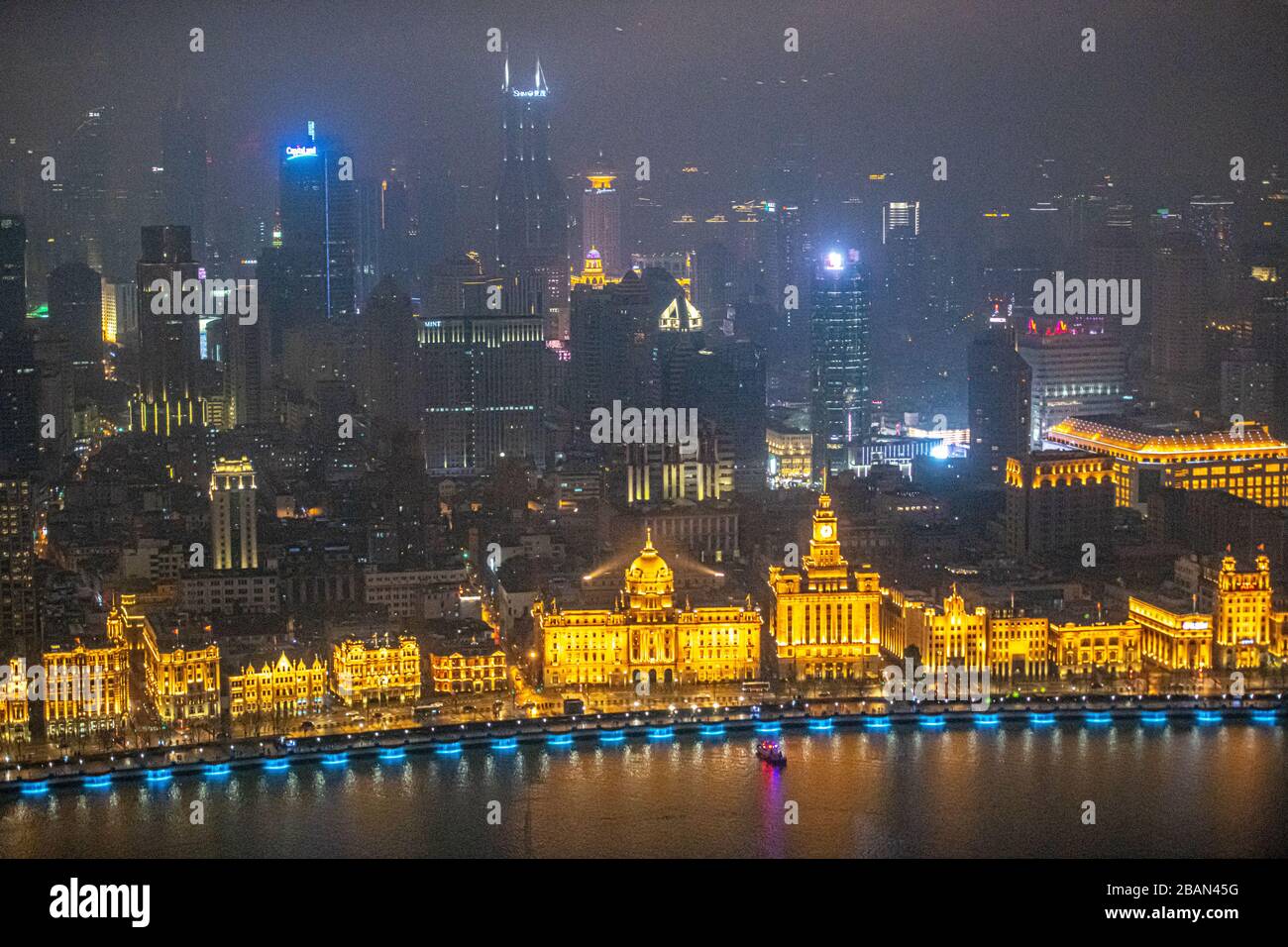 Les lumières lumineuses du Bund illuminent les environs , Shanghai, Chine Banque D'Images
