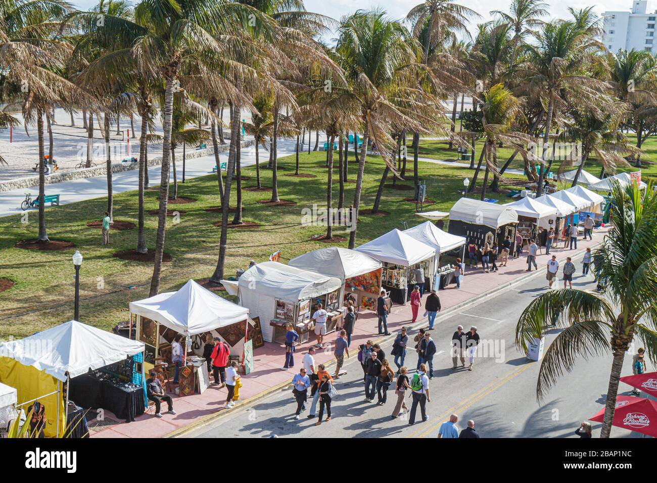 Miami Beach Florida, Ocean Drive, week-end art déco, festival, foire, vendeurs stall stals stand marché, Lummus Park, FL110116062 Banque D'Images