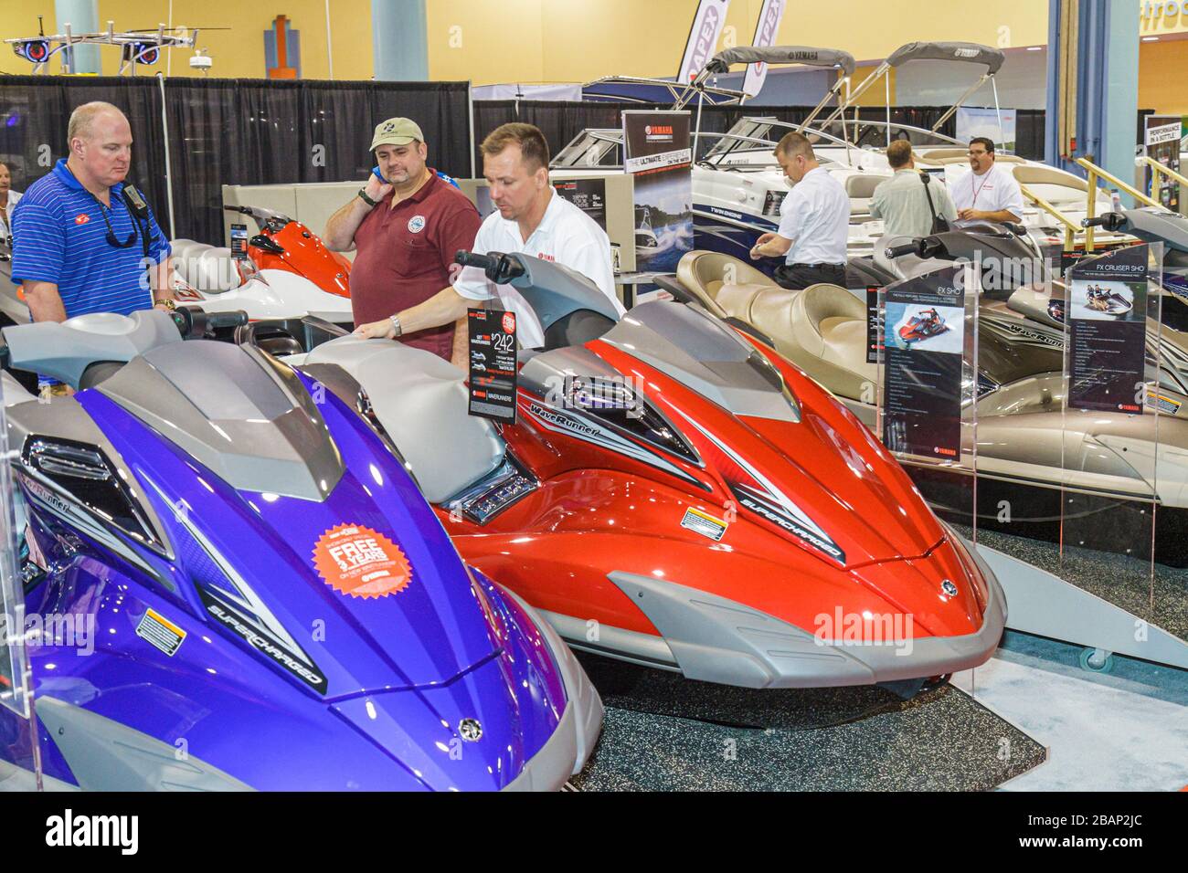 Miami Beach Florida,Centre des congrès de Miami Beach,salon nautique international de Miami,exposant,fournisseur vendeurs stall stands stand marché, acheteur b Banque D'Images