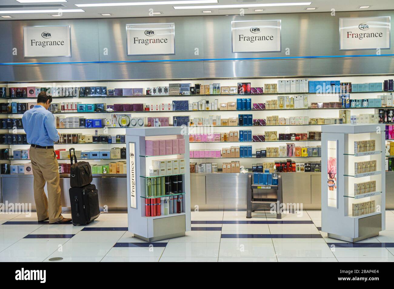 Miami Florida International Airport Mia, terminal, porte, shopping shopper shoppers magasins marché marchés achats vente, magasin de détail stor Banque D'Images