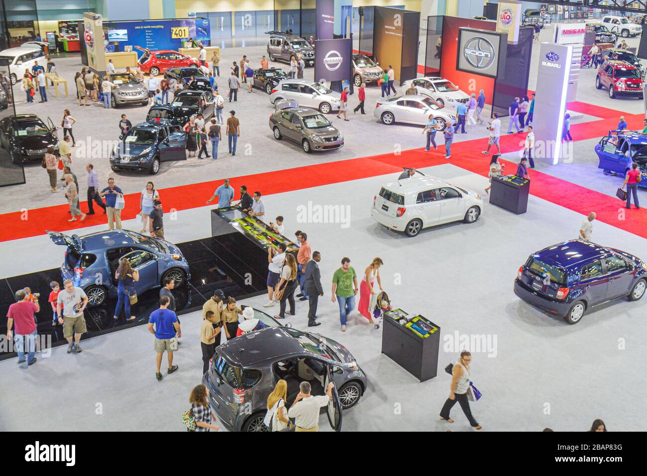 Miami Beach Florida,Miami Beach Convention Center,centre,South Florida International Auto Show,concessionnaires,marques,modèles,entreprises,fabricants,voitures neuves, Banque D'Images