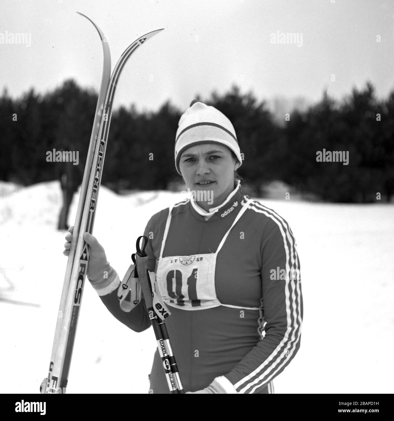 Kazimiera Strolienė est un biathloniste et skieur lituanien bien connu, Olympian, entraîneur en chef de l'équipe de ski lituanienne. Banque D'Images