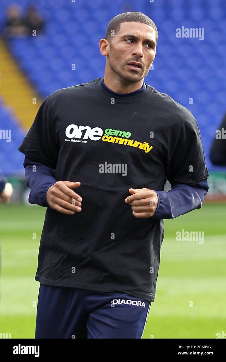 Hayden Mullins de Birmingham City porte un t-shirt de campagne anti-racisme « Kick IT Out » One Game Community pendant le préchauffage Banque D'Images