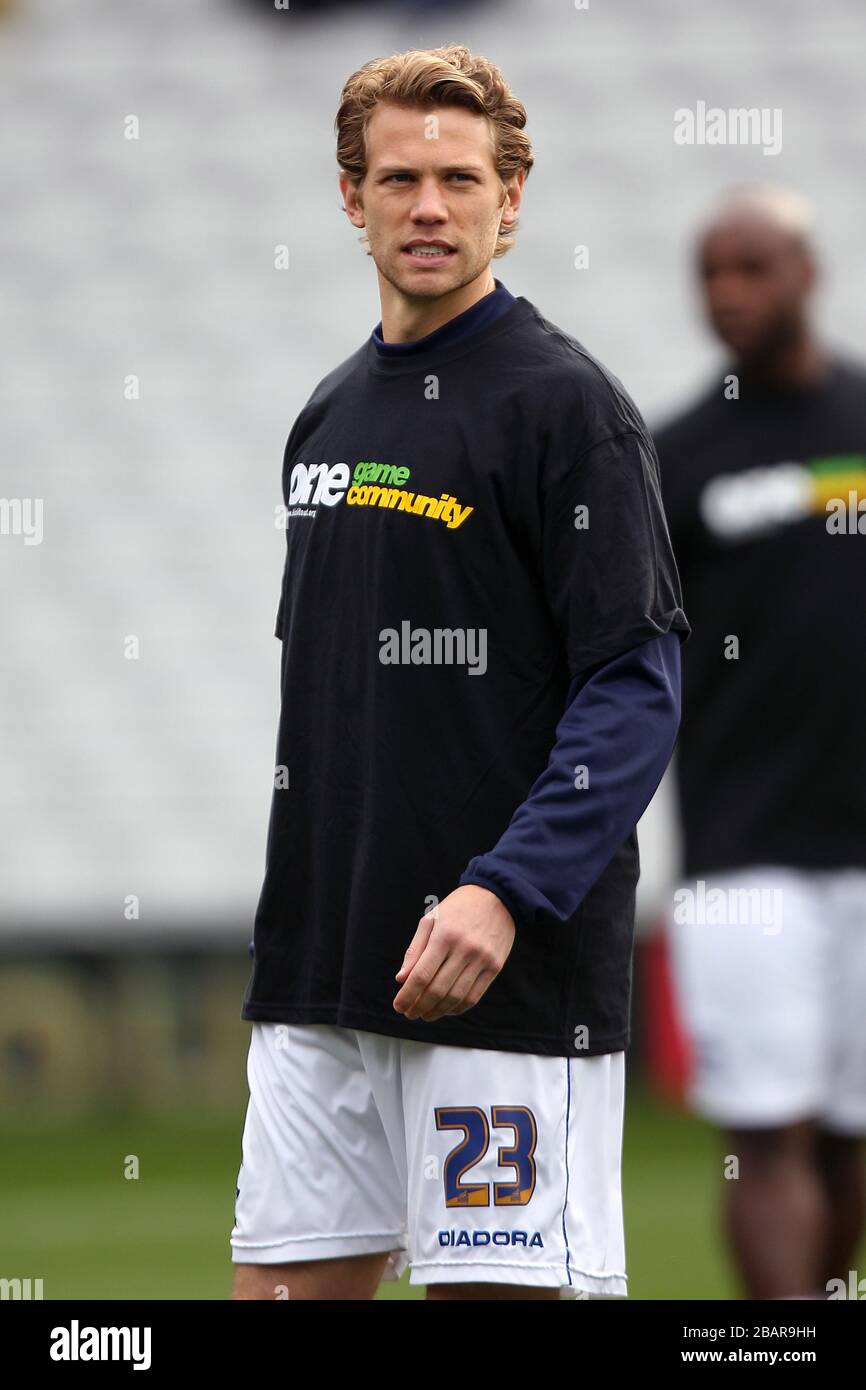 Jonathan Spector de Birmingham City porte un t-shirt de campagne anti-racisme « Kick IT Out » One Game Community lors de l'échauffement Banque D'Images