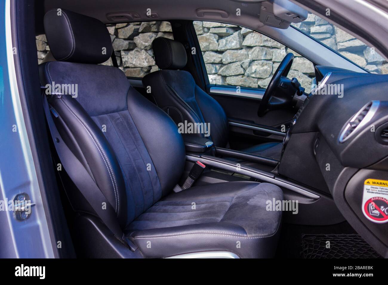 Cluj-Napoca, Roumanie -21 juillet 2018 : Mercedes-Benz ML-Class ML500 4x4 essai routier on. Équipement Avantgarde, intérieur cuir, engrenage automatique, photo Banque D'Images