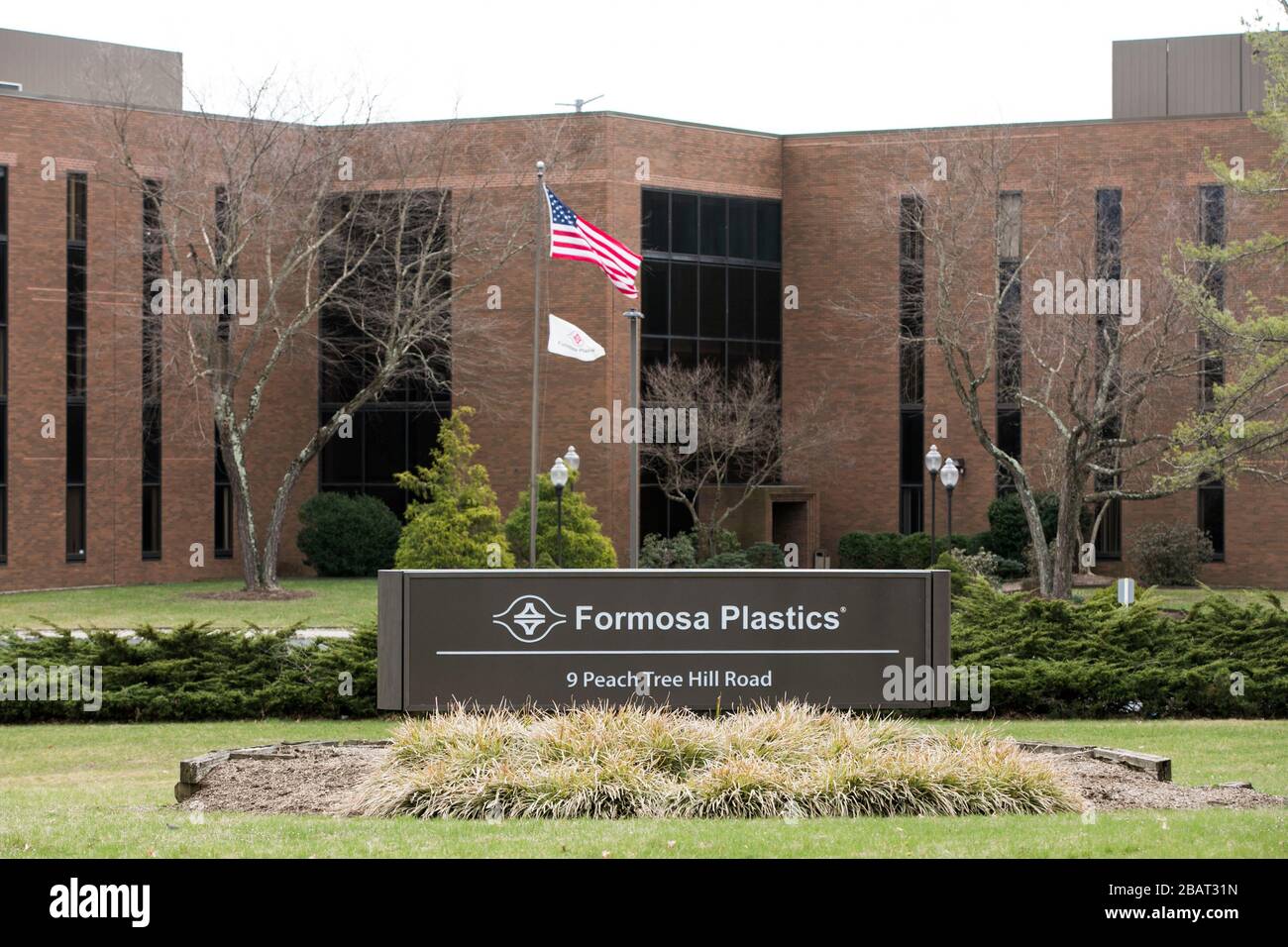 Un logo à l'extérieur d'une installation occupée par Formosa Plastics à Livingston, New Jersey, le 23 mars 2020. Banque D'Images