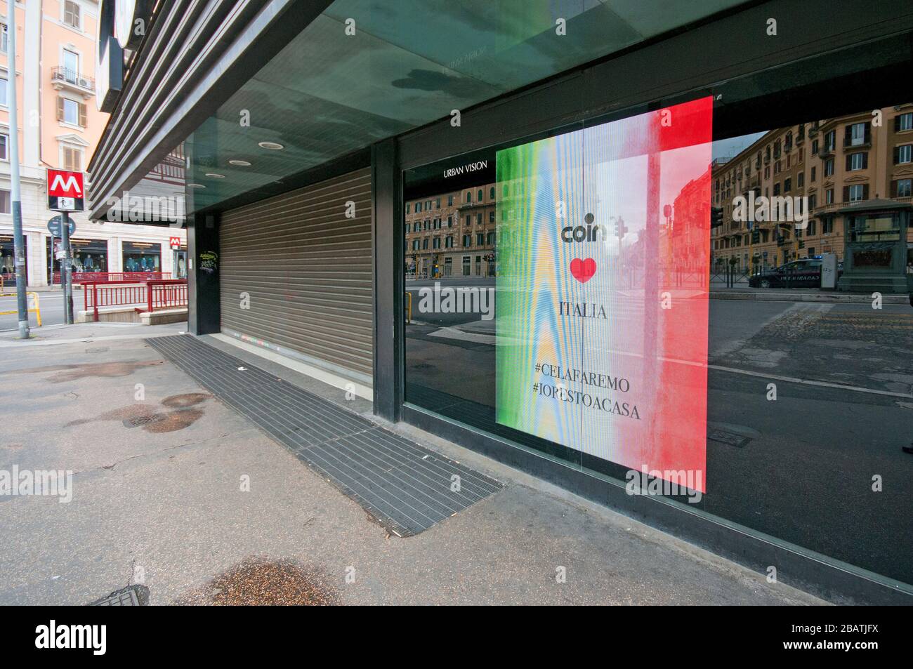 La boutique de pièces de monnaie est fermée pendant l'urgence de Coronavirus, Rome, Italie Banque D'Images