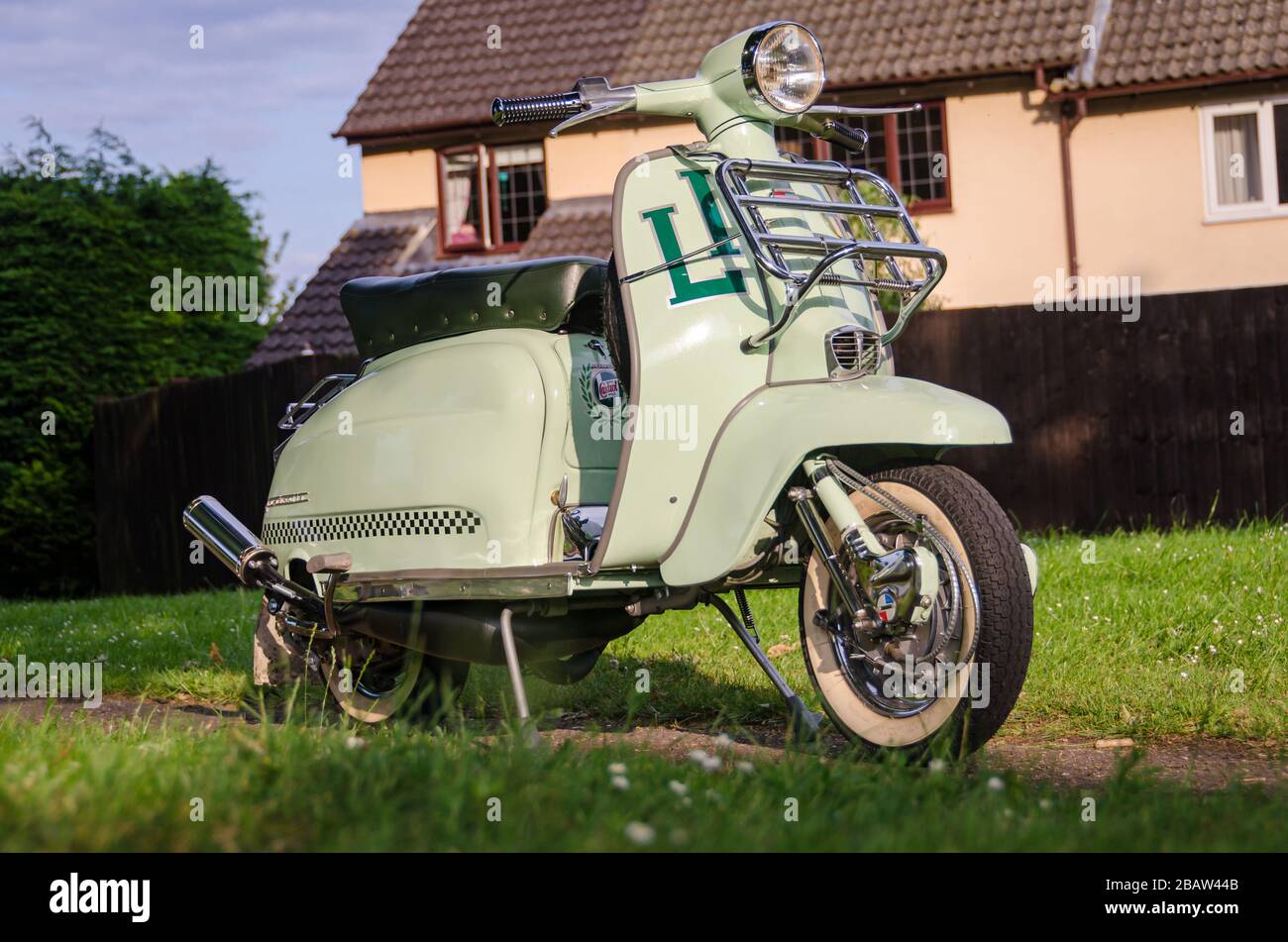 Restauré 1963 menthe poivrée vert Lambretta 150sli Innocenti Banque D'Images