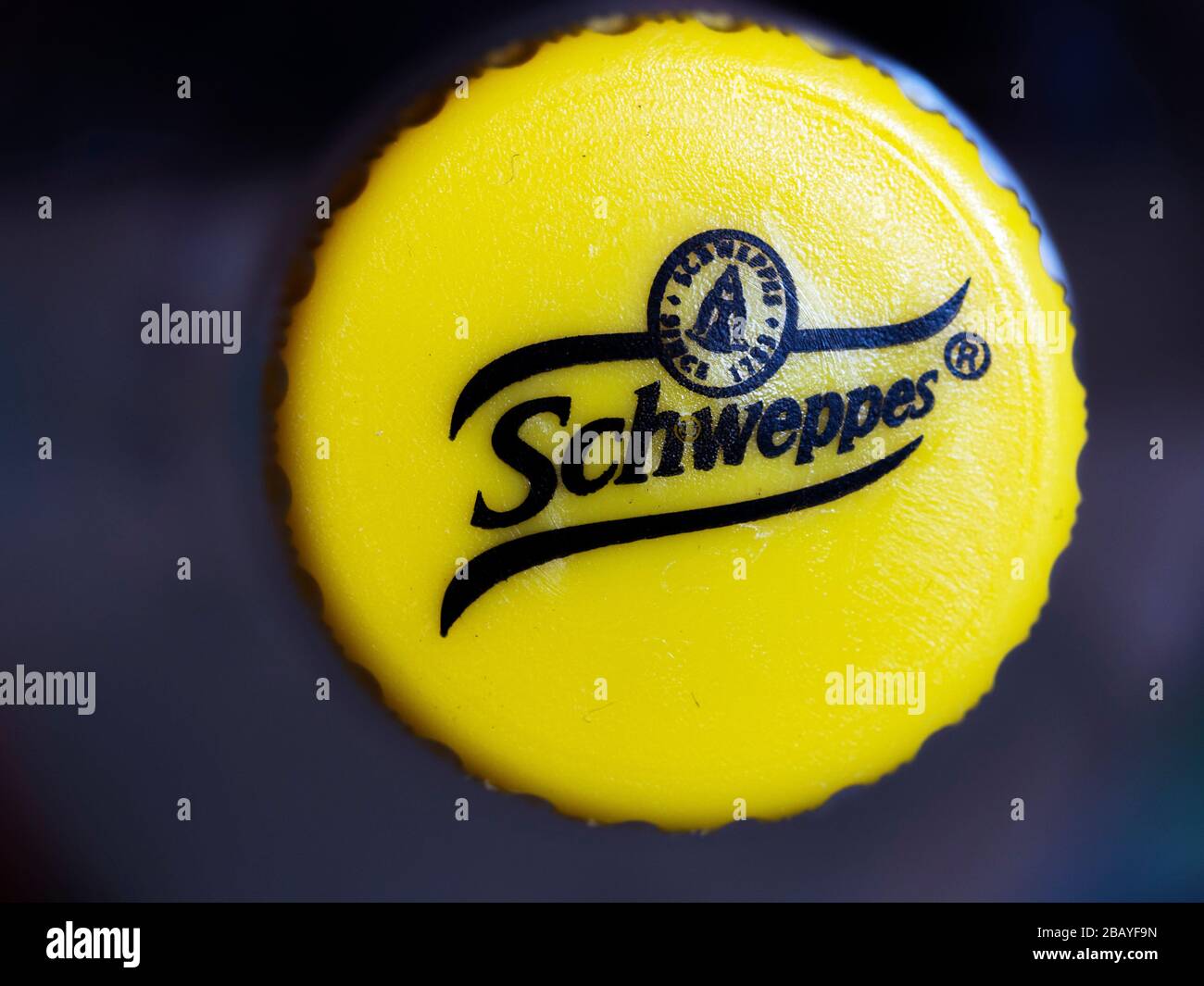 Ukraine. 29 mars 2020. Sur cette photo, un logo Schweppes apparaît sur un bouchon de bouteille. Crédit: Igor Golovniov/SOPA Images/ZUMA Wire/Alay Live News Banque D'Images