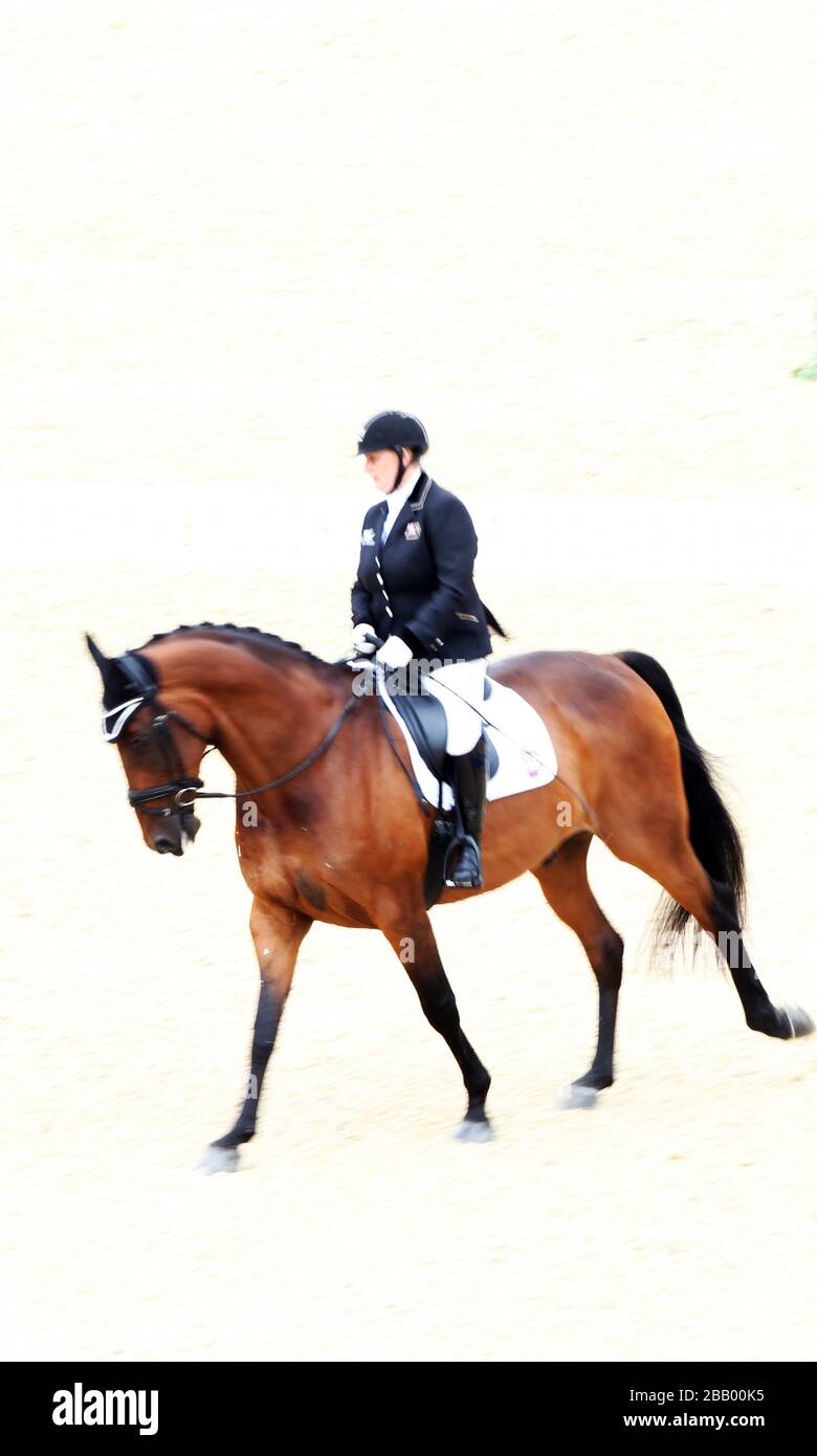 Rachel stock de Nouvelle-Zélande rivalise avec le championnat individuel de dressage de 3e année à Greenwich Park. Banque D'Images Rachel stock de Nouvelle-Zélande rivalise avec le championnat individuel de dressage de 3e année à Greenwich Park. Banque D'Images
