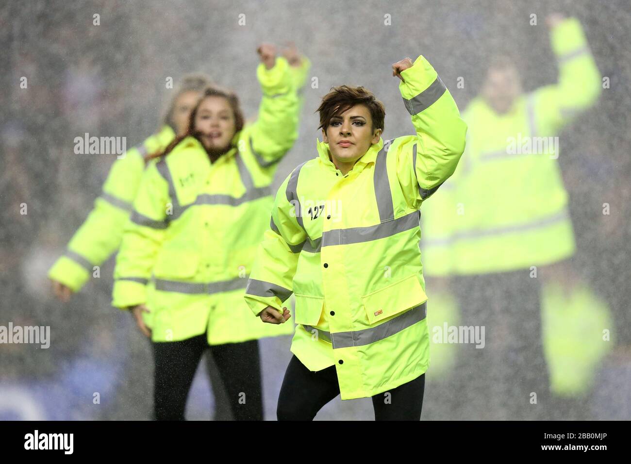 Flash Mob Dance Banque D Image Et Photos Alamy Flash Mob Dance Banque D Image Et Photos Alamy