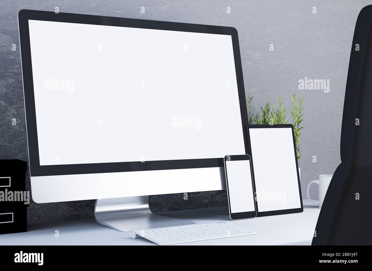 périphériques à écran blanc réactif sur un bureau Banque D'Images