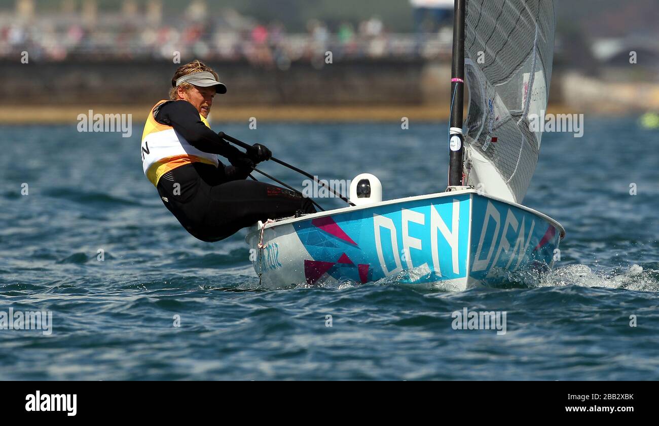 Le marin Finn danois Jonas Hogh-Christensen lors de la course aux médailles olympiques d'aujourd'hui au large de Weymouth, Banque D'Images