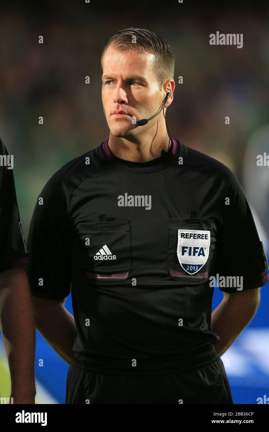 Arbitre Danny Makkelie Photo Stock Alamy