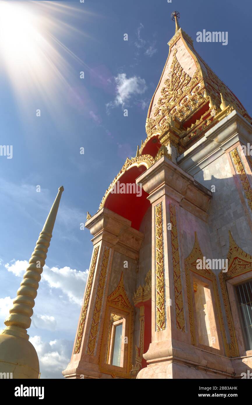 Wat Bang Thong, dédié au roi Rama 10, Krabi, Thaïlande Banque D'Images