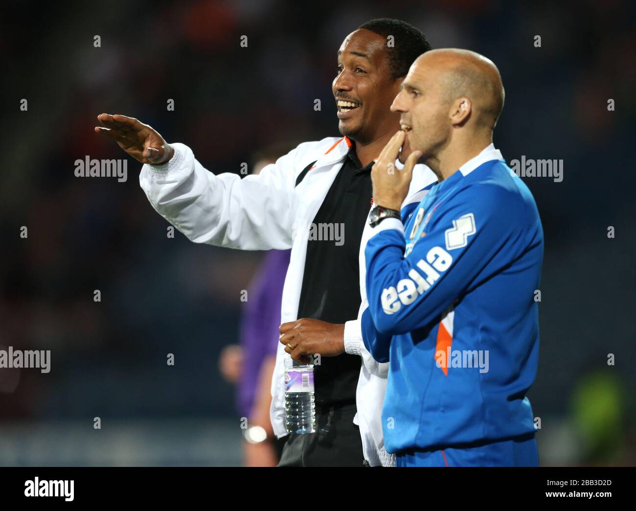 Le directeur de Blackpool, Paul Ince, et l'assistant Alex Rae Banque D'Images