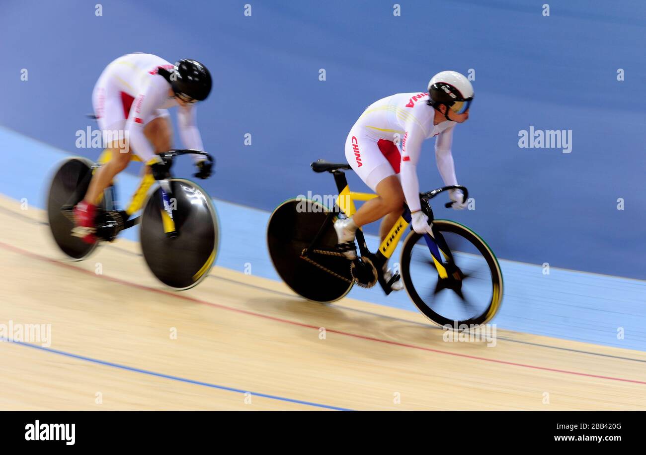 Jinjie Gong et Shuang Guo en Chine dans l'équipe féminine Sprint Banque D'Images