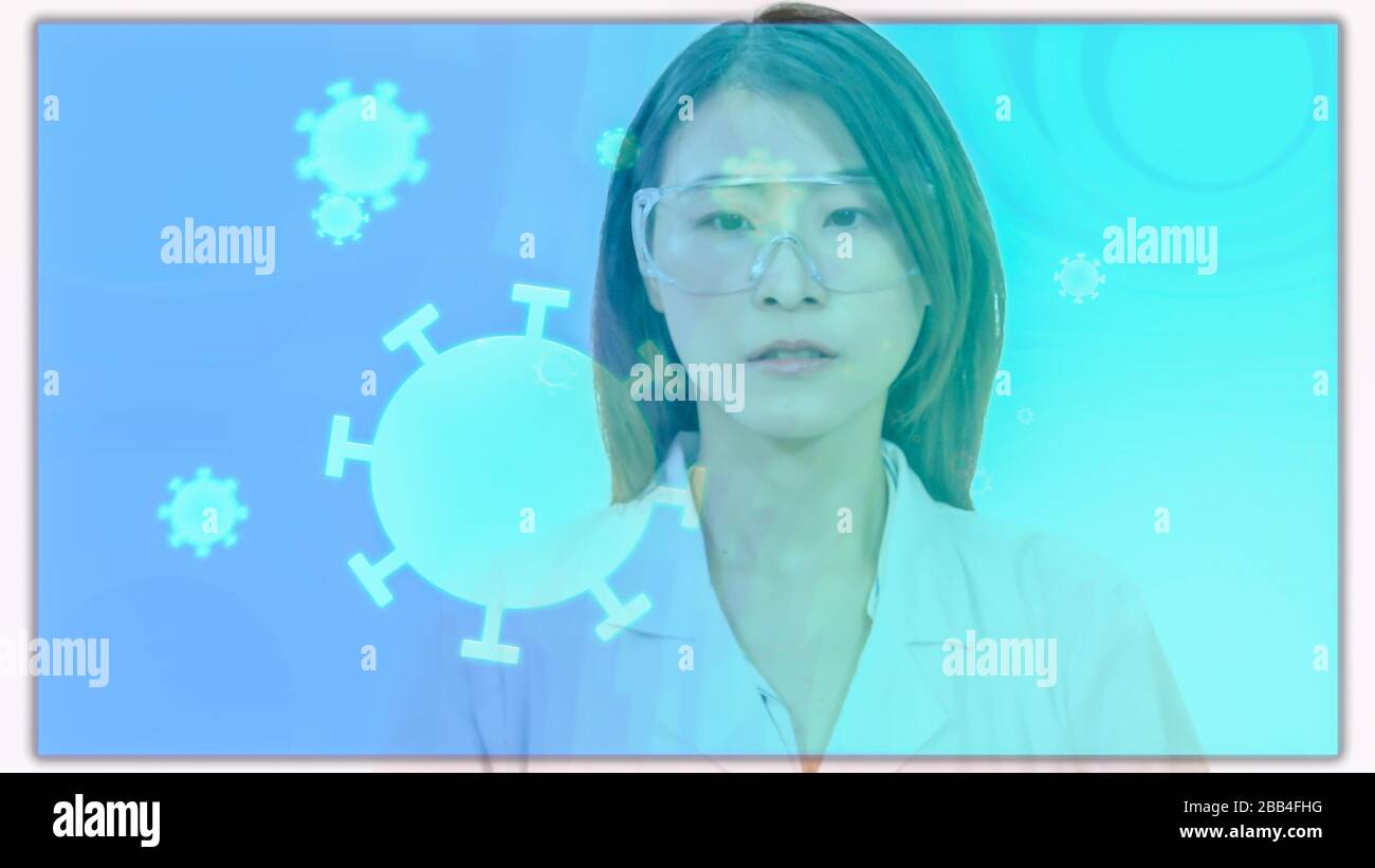 Femme médecin asiatique américain regardant l'écran médical virtuel avec cellules de coronavirus, gros plan Banque D'Images
