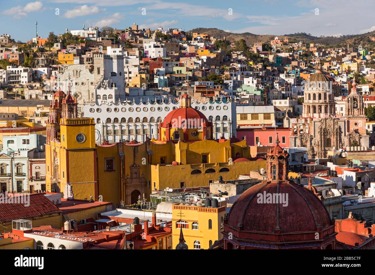 Mexique, les gratte-ciel de Guanajuato sont vus de Monumento a El Pïpila. Guanajuato, site du patrimoine mondial de l'UNESCO Banque D'Images