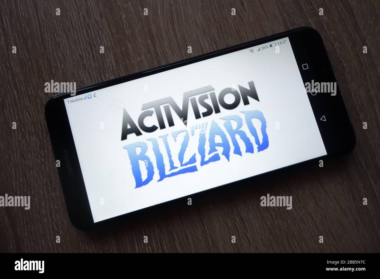 Logo Activision Blizzard Inc. Affiché sur le smartphone Banque D'Images