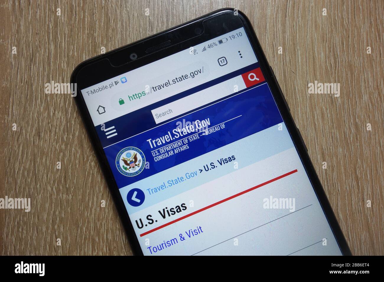 Département d'État des États-Unis - site Web du Bureau des affaires consulaires (travel.state.gov) affiché sur le smartphone Banque D'Images