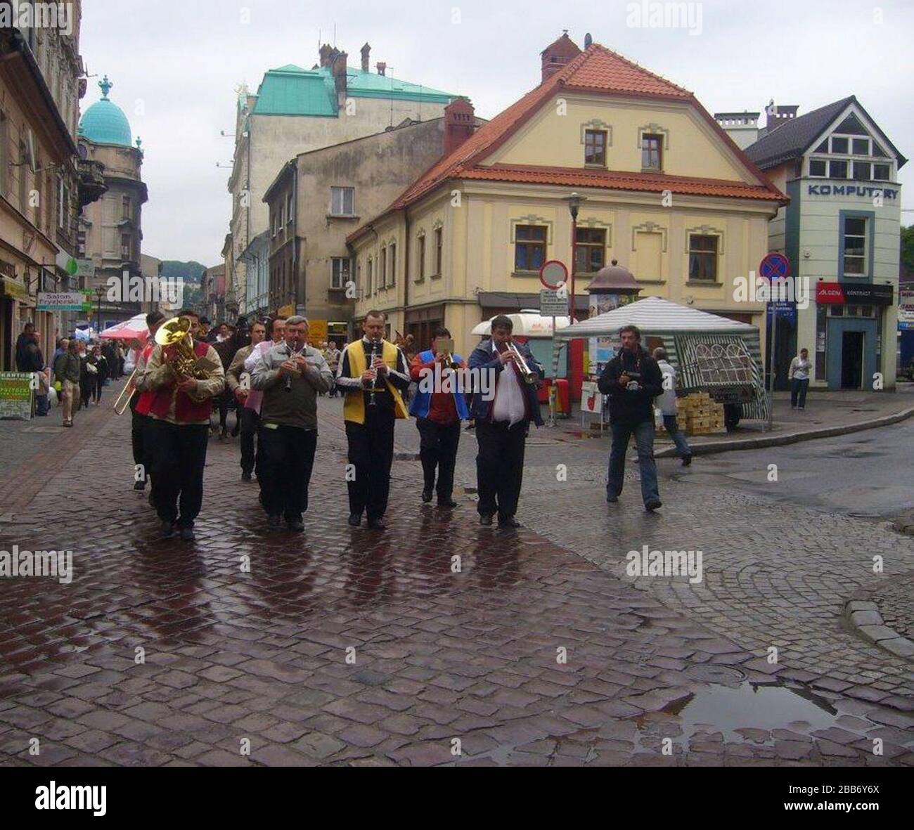 'Polski: Orkiestra W paradzie na otwarcie Święta Ulicy 11 Listopada 2010.; 25 juin 2010; Fotopolska.eu; Gaj777; ' Banque D'Images