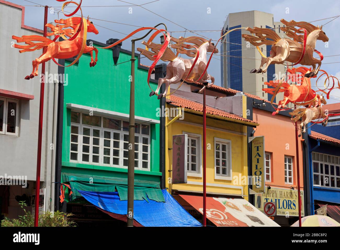 Magasins sur South Bridge Street, Chinatown District, Singapour, Asie Banque D'Images