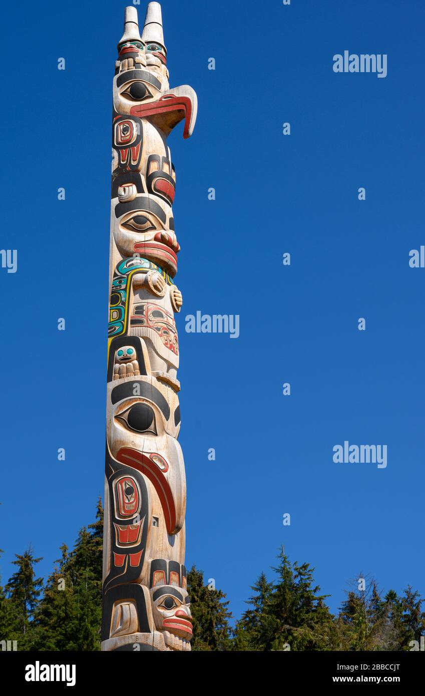 Maison de guérison Pole details, Sahgwii Xaana Kaahlii Ngaaysdll Naay GyaaGang, Haida Gwaii, anciennement connue sous le nom d'îles de la Reine-Charlotte, Colombie-Britannique, Canada, par Tim Boyko Banque D'Images