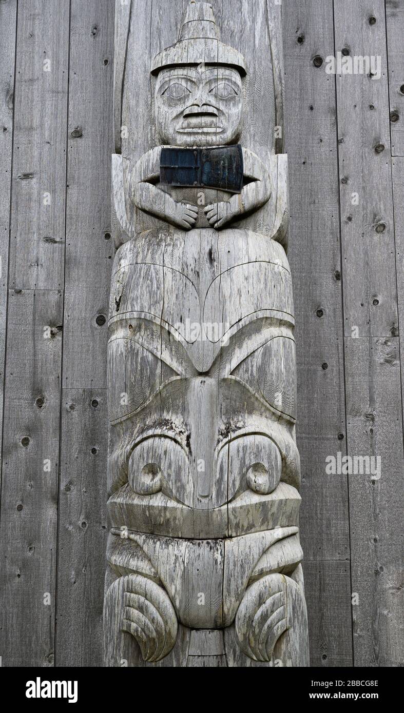 Hlgaagilda détails, par Gaahyaa Norman Price, Haida Heritage Centre à Kay Llnagaay, Skidegate, Haida Gwaii, anciennement connue sous le nom d'îles de la Reine-Charlotte, Colombie-Britannique, Canada Banque D'Images