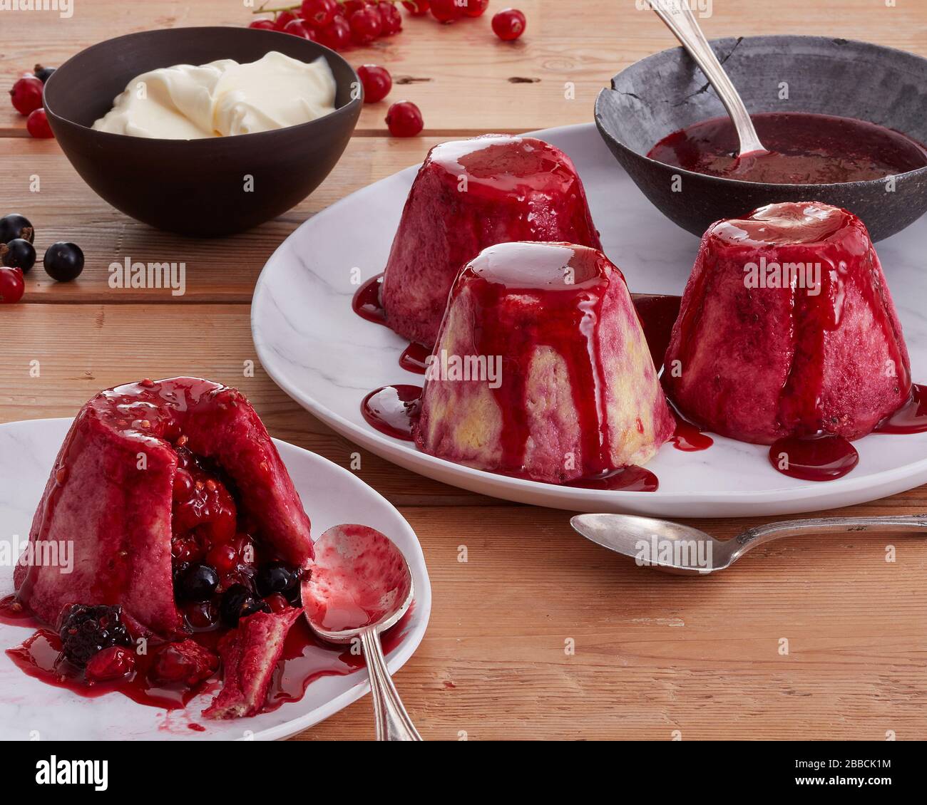 dessert, sucré, été, pudding, fruits, nourriture, lait, délicieux, frais, gourmand, savoureux, régime, repas, végétarien, sain, fait maison, baie, végétalien, Banque D'Images