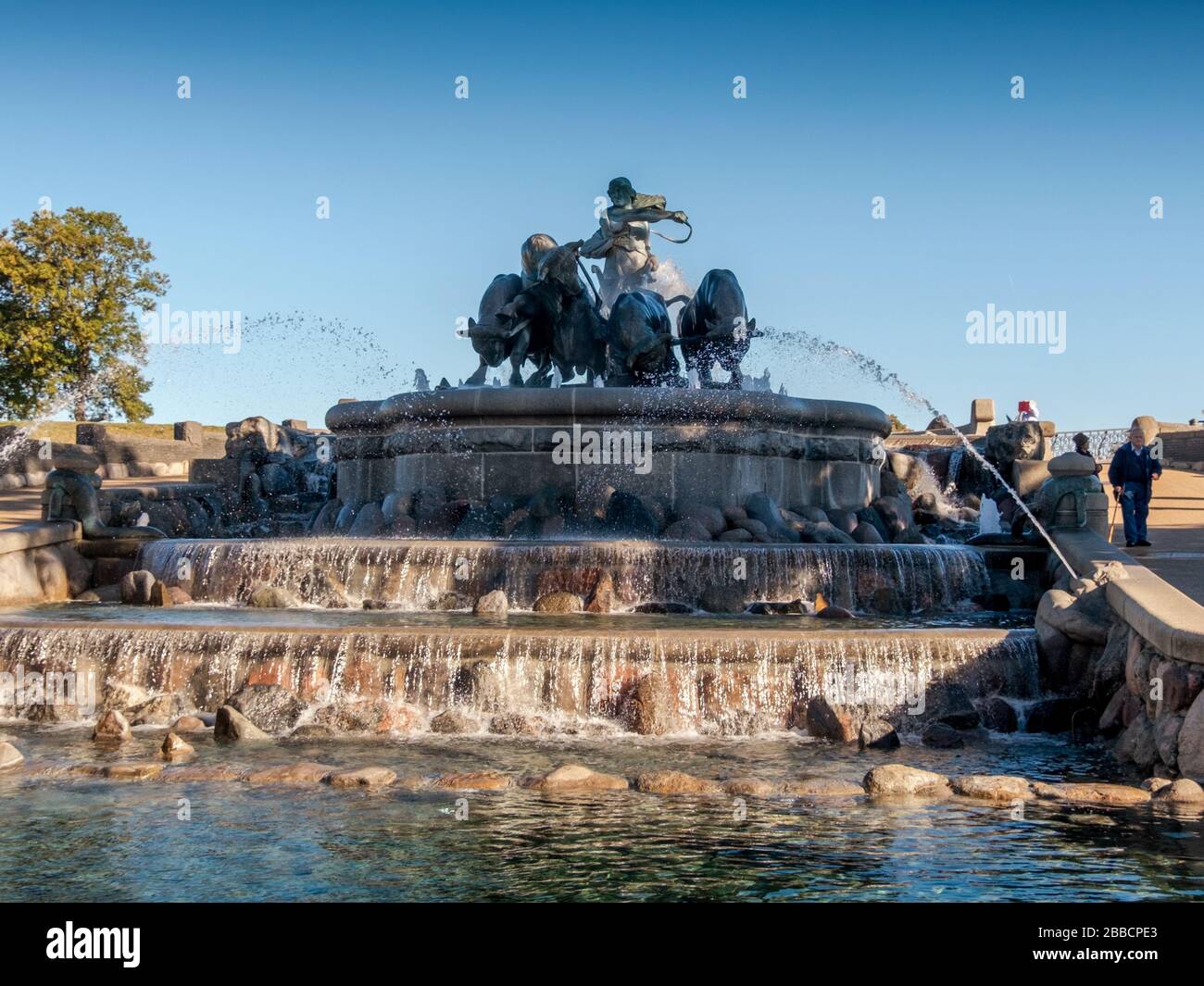 Fontaine Gefionspringvandet statue représentant la déesse légendaire Norse conduisant quatre oxen. Nordre Toldbod, Copenhague Danemark Banque D'Images
