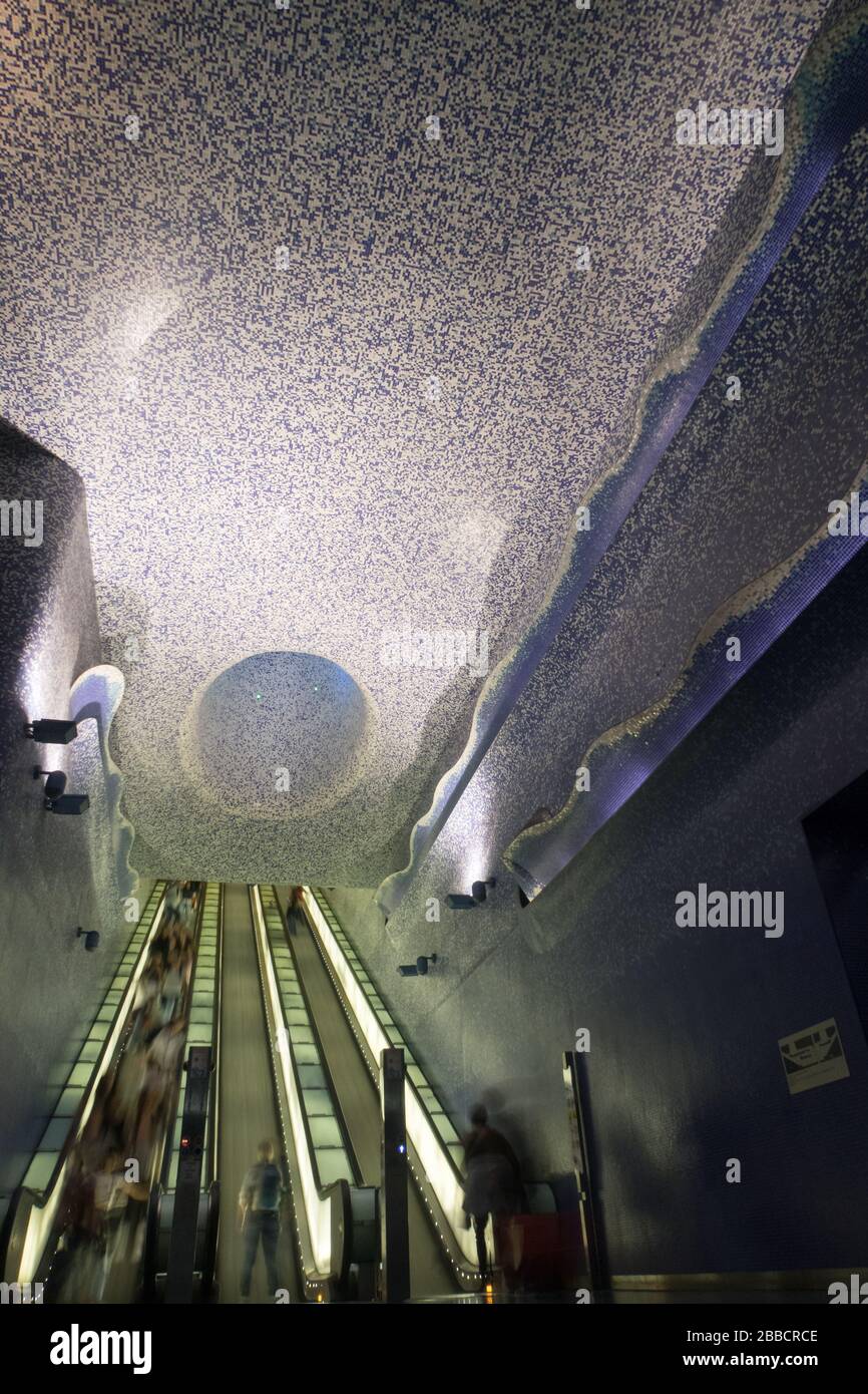 Vue sur la station de métro Toledo à Naples, Italie Banque D'Images