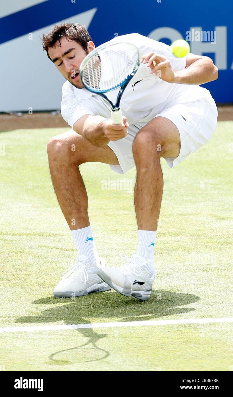 Marin Cilic en son match contre Tomas Berdych aux Championnats AEGON du Queen's Club de Londres. Banque D'Images