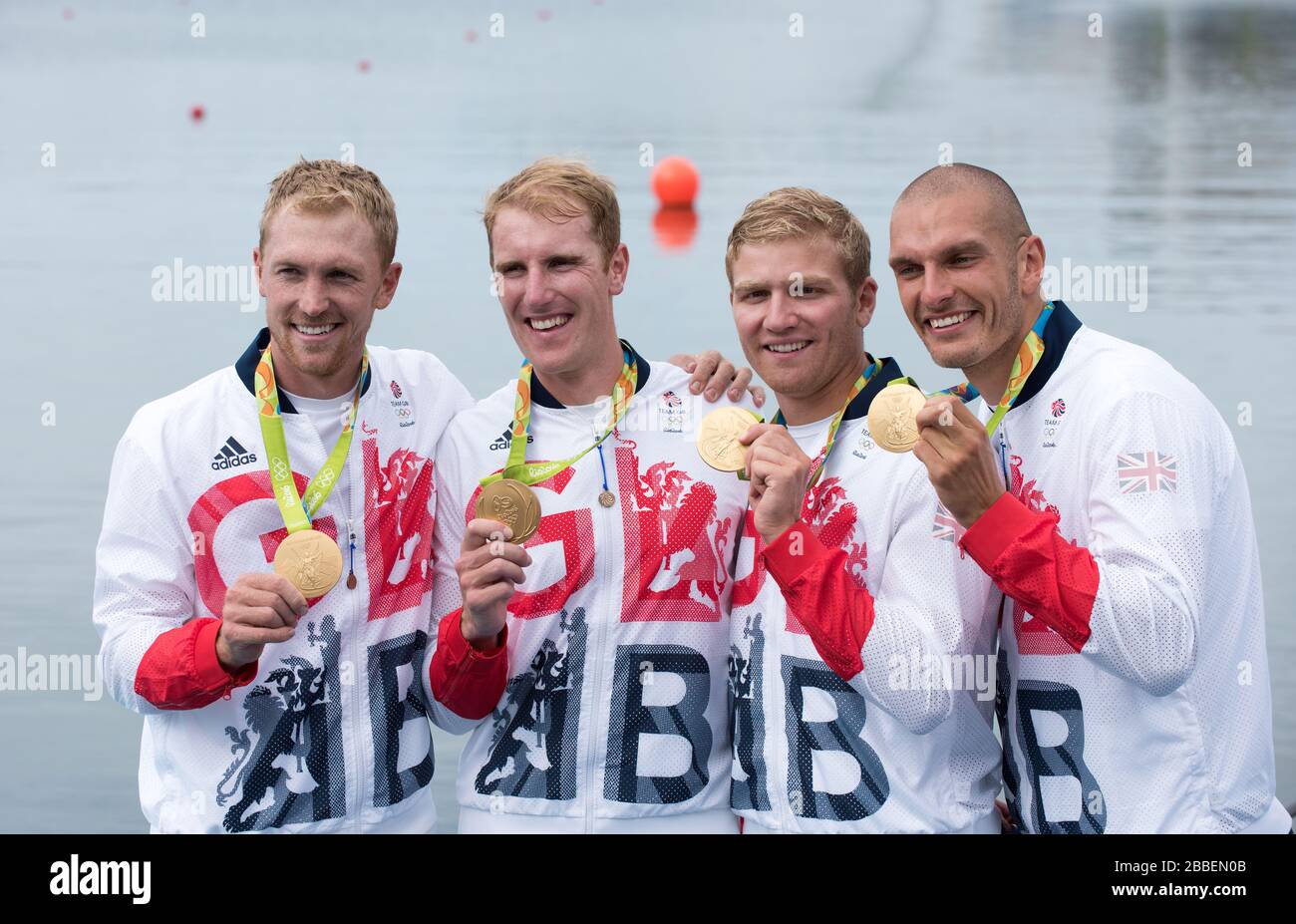 Rio de Janeiro. BRÉSIL médaillée d'or – quatre finales pour Homme. GBR 4-, noeud. Alex GREGORY, No SHIBI, George NASH et Stan LOULOUDIS., régate olympique de remorquage 2016. Lagoa Stadium, Copacabana, “Jeux Olympiques d’été” Rodrigo de Freitas Lagoon, Lagoa. Heure locale 17:07:31 vendredi 12/08/2016 [crédit obligatoire; Peter SPURRIER/Intersport Images] Banque D'Images