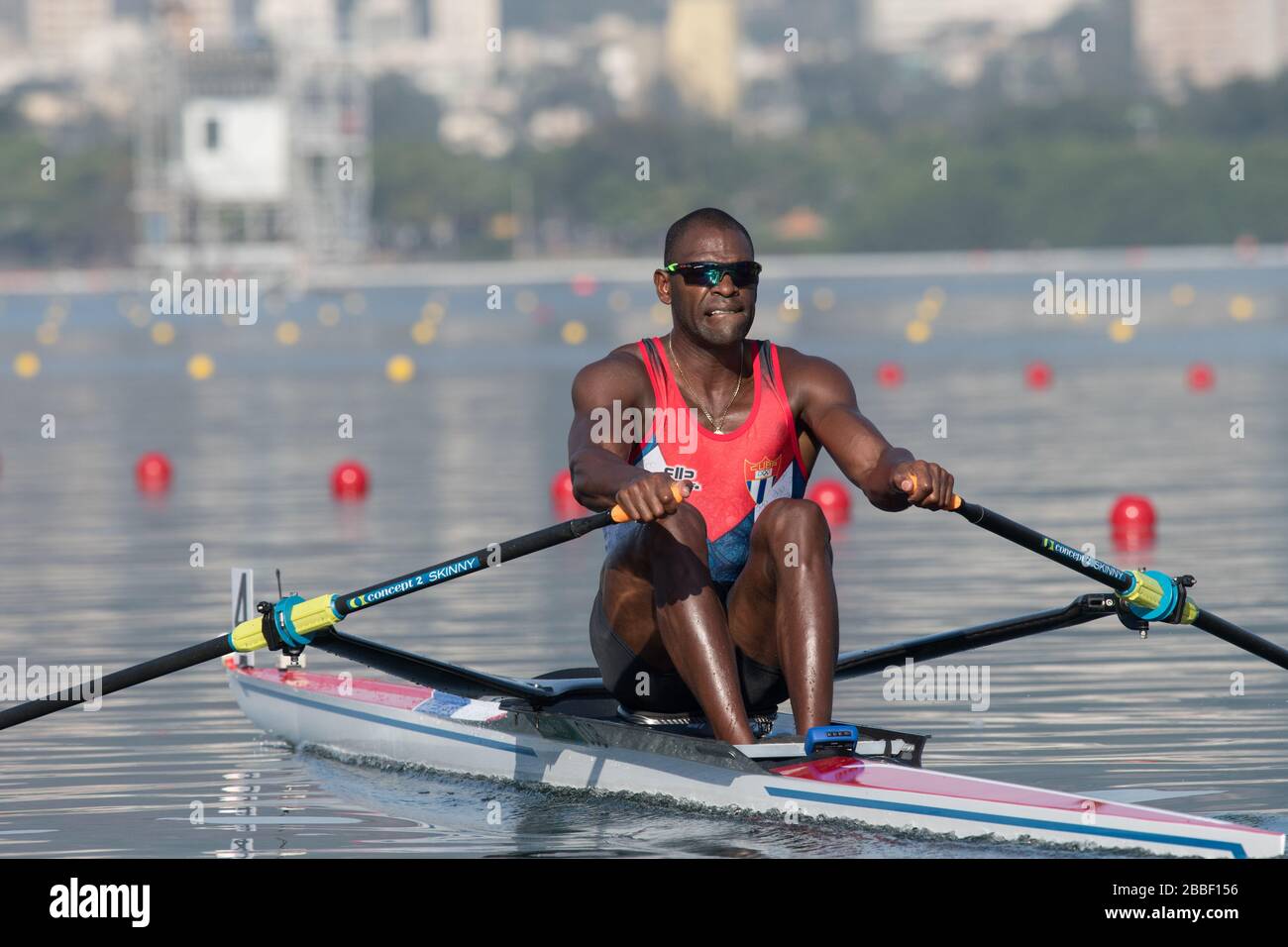 Rio de Janeiro. BRÉSIL. CUB M1X Angel FOURNIER RODRIGUEZ, Angel Rio de Janeiro. BRÉSIL. Régate olympique de remorquage 2016. Stade Lagoa, Copacabana, ÒOlympic été GamesÓ Rodrigo de Freitas Lagoon, Lagoa. Samedi 06 août 2016 [crédit obligatoire:Peter SPURRIER/Intersport Images] Banque D'Images