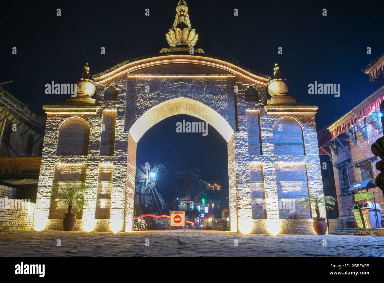 Bhaktapur, Népal - 28 janvier 2020: Porte de la place de Durban à Bhaktapur au Népal Banque D'Images