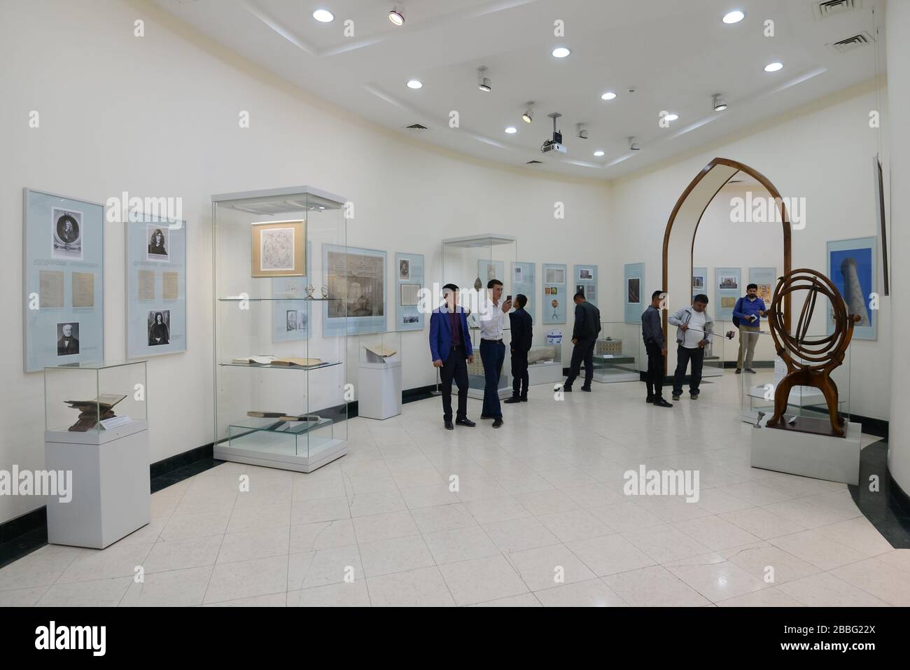 Vue intérieure du musée de l'Observatoire d'Ulugh Beg avec exposition en astronomie à Samarkand, Ouzbékistan. Ulug Beg était un astronome de Timurid. Banque D'Images
