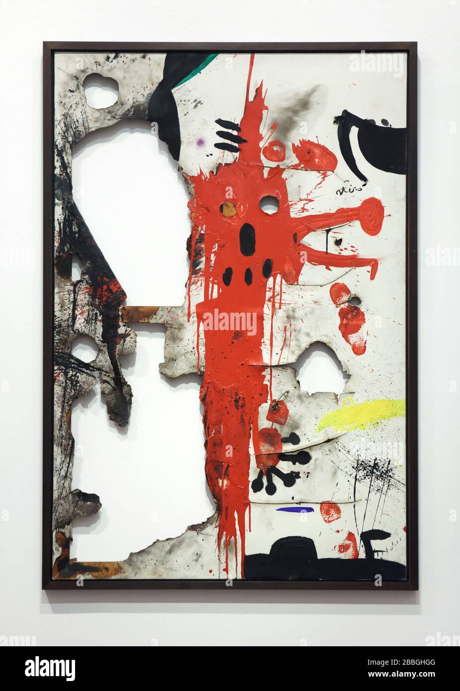 Peinture du peintre moderniste espagnol Joan Miró intitulée "toile brûlée 5" (1973) exposée dans la Fundació Joan Miró (Fondation Joan Miró) à Barcelone, Catalogne, Espagne. Banque D'Images
