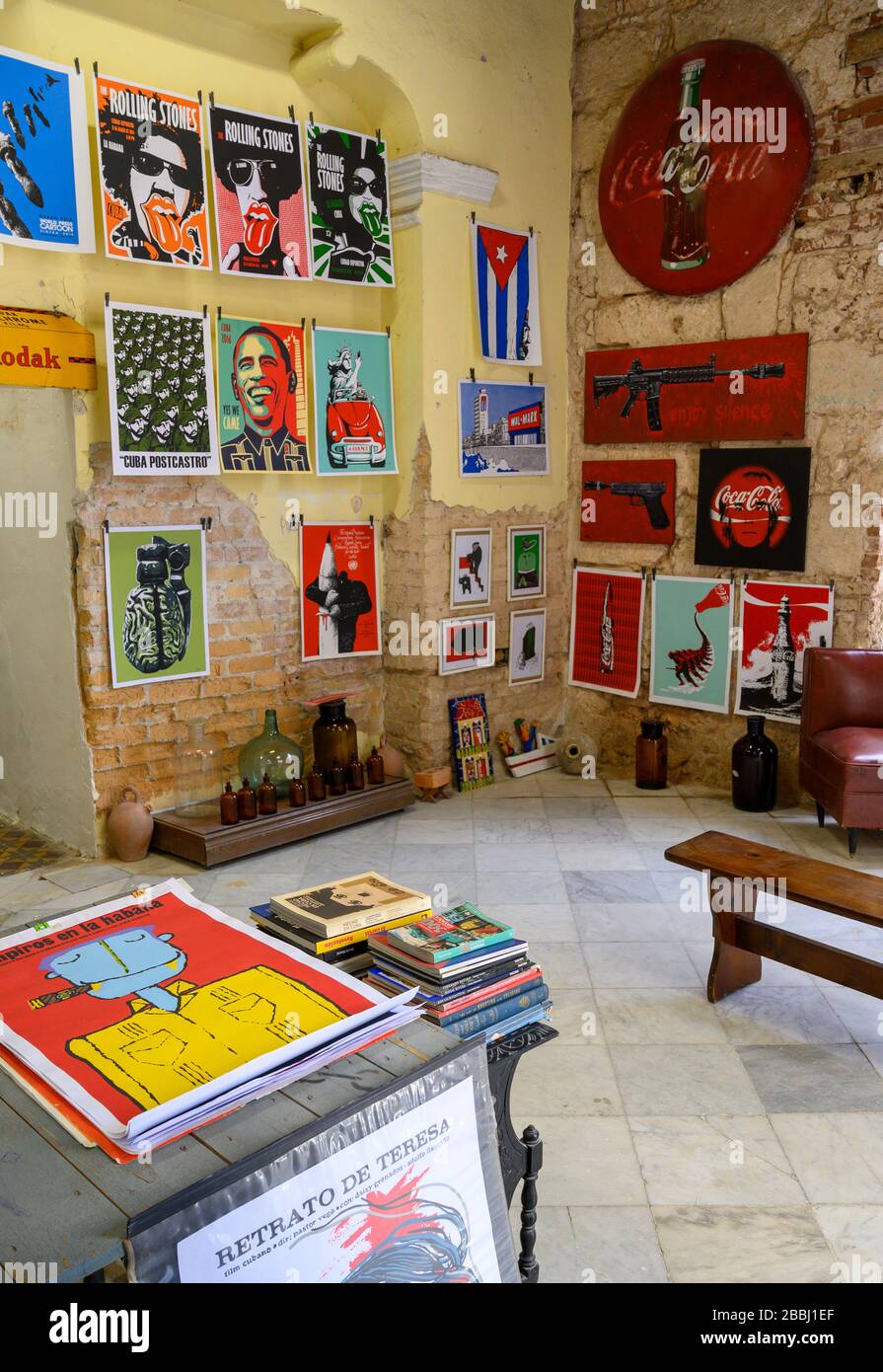 Arts graphiques dans la Galerie expérimentale, la Havane Vieja, Cuba Banque D'Images