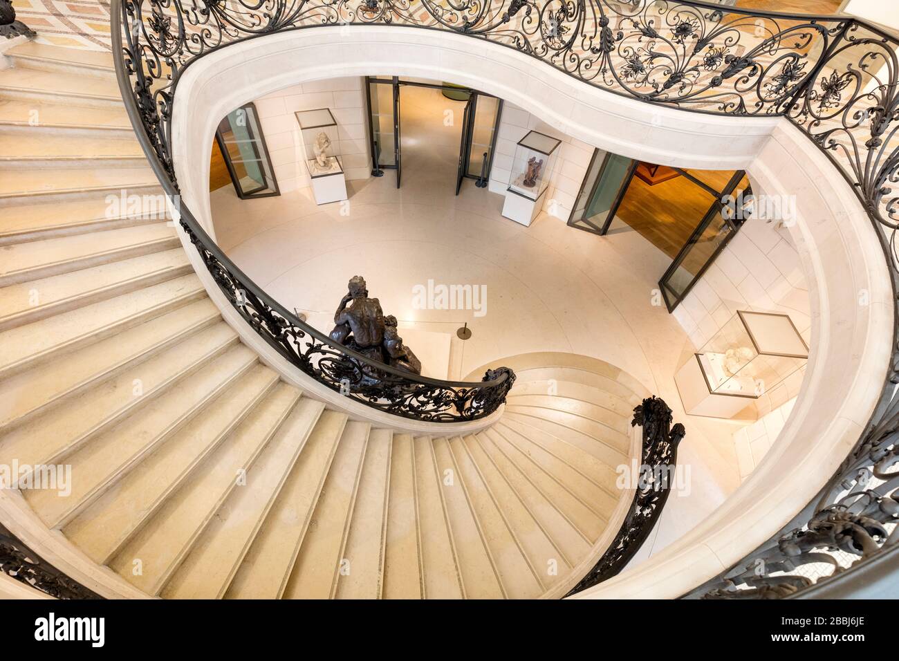 Escalier circulaire à petit Palais, Paris, Ile-de-France, France Banque D'Images