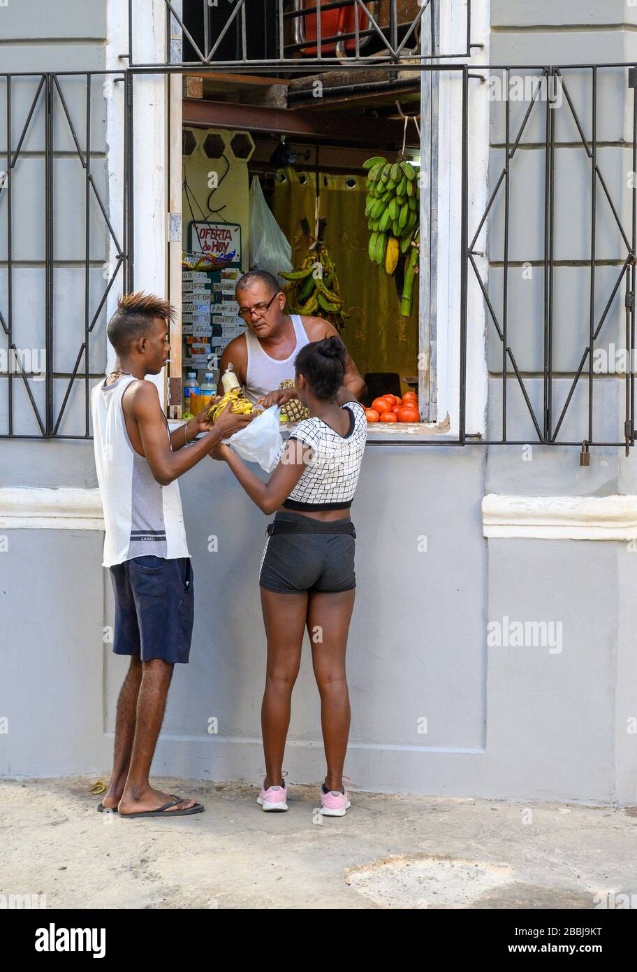 Vendeur de rue, la Havane Vieja, Cuba Banque D'Images